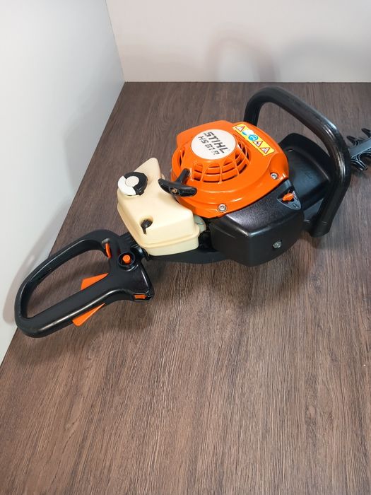 Vând Stihl HS 81R pentru gard viu