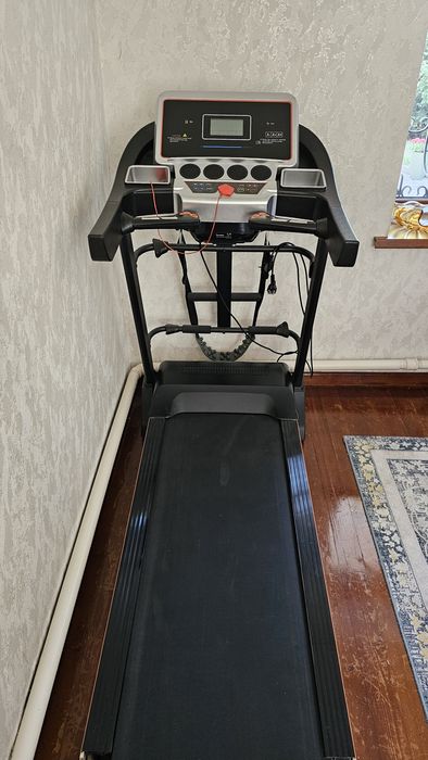 Беговая дорожка спорт