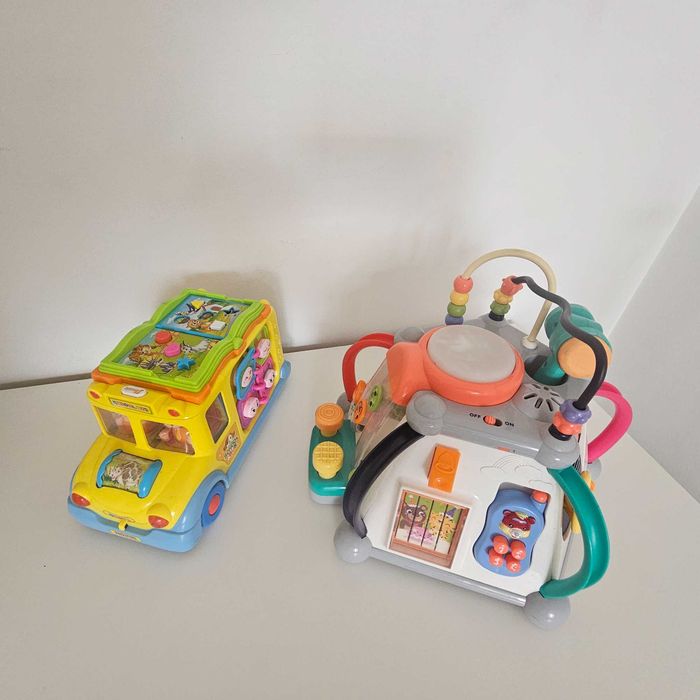 Игрушки развивающиеся