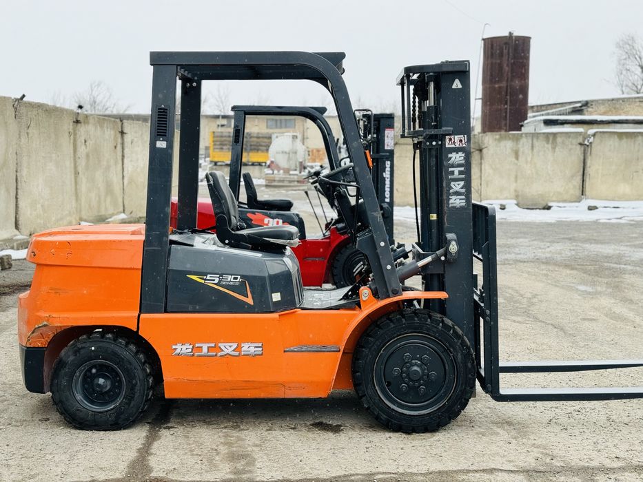 Погрузчик вилочный кара автокара