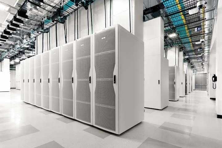 Серверы Cisco Dell HP подбор поставка установка