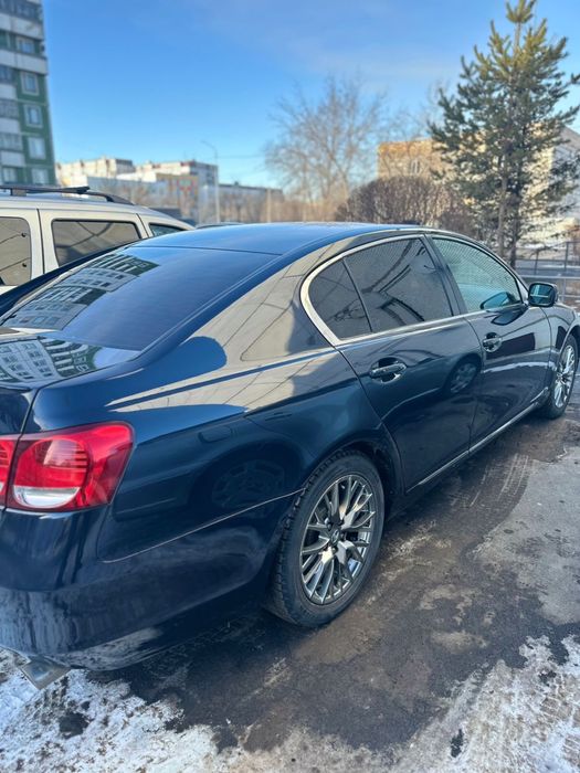 Машина lexus gs300