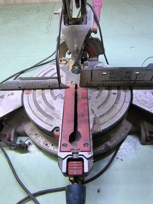 Торцовочная пила Bosсh