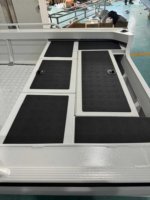 AlphaBoat A480 Barca din aluminiu