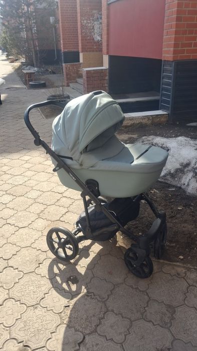 Коляска  2  в  1