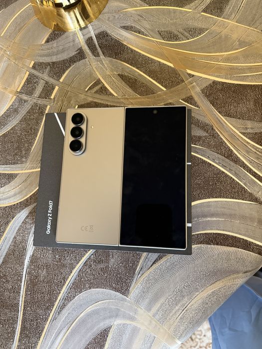 Samsung Galaxy Z Fold 7 256 GB Silver Shadow