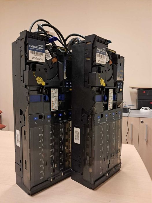 Restiera MEI Cashflow CF 690 MDB/EXE pentru aparate de cafea si snack