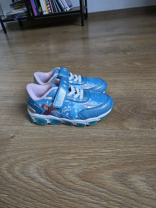 Pantofi Frozen cu luminițe pentru fetiță  - 4 perechi LA PREȚ SUPER!