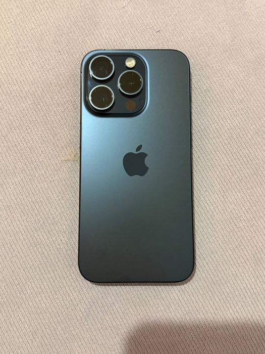 iPhone 15 Pro 256 GB – impecabil, fără zgârieturi, baterie 88%
