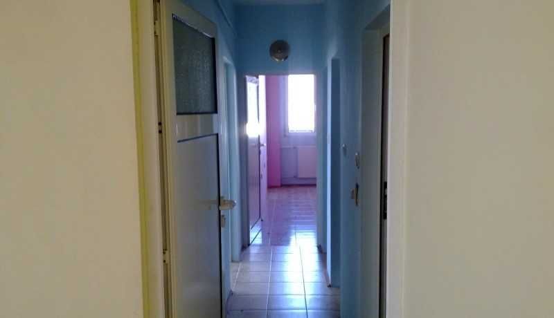 АПАРТАМЕНТ в гр. Сливен, бул.”Христо Ботев”, жил.блок №47