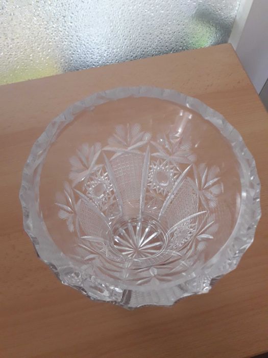 кристална ваза                                             .