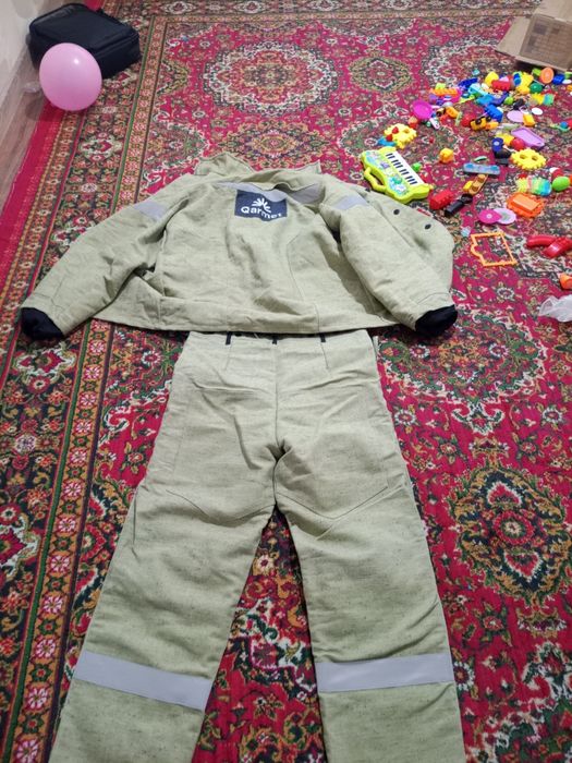 Продам спецовку ,