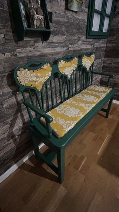 Banca sculptata in lemn masiv