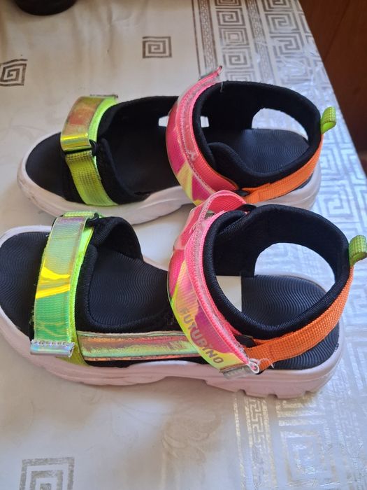 Кроссовки 28--30---31 размеры