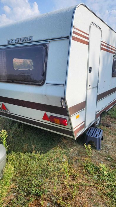 R C Caravan   Ретро каравана в перфектно състояние