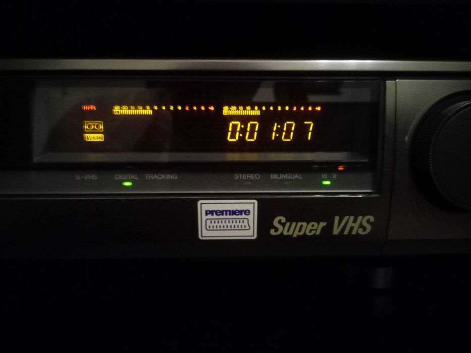 Videorecordere JVC, HR-S6800 si HR-D980