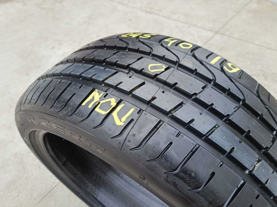 O anvelopa noua de vara 245 40 19 pirelli p zero
