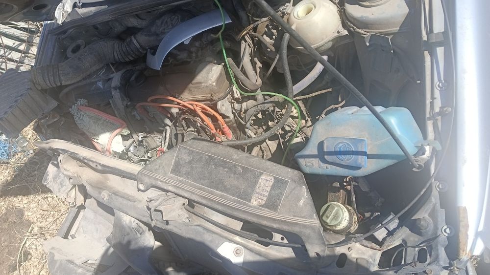 Продам Фольксваген Пассат, в аварийном состоянии