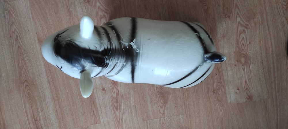 Лошадка резиновая