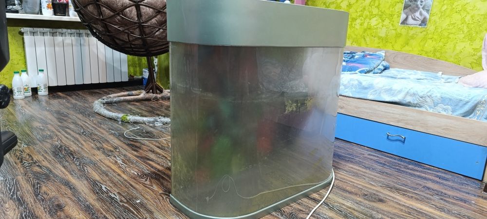 Аквариум 150л-180л продам аквариум