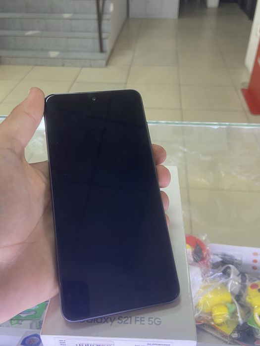 Продам Samsung Galaxy s21 FE