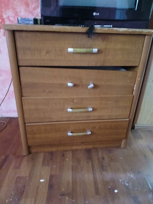 Продам мебель и плиту