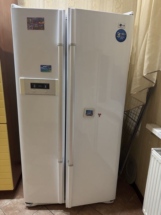 Холодильник двухкамерный LG