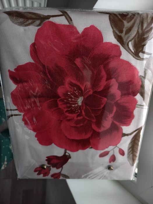 Lenjerie de pat Puciosa Noua Sigilata