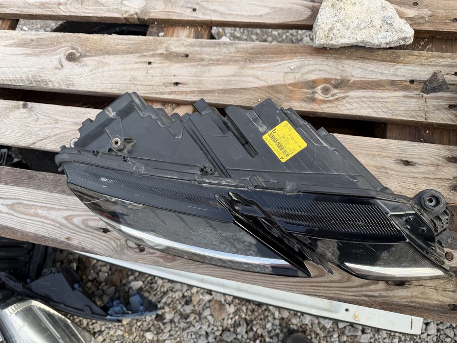 Фар Skoda Octavia 3