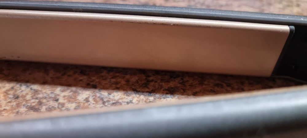 Преса за коса Кристина Агилера.