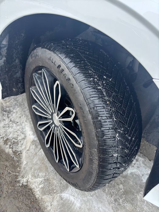 Byd e2 luxory 2023 тозза 100 %