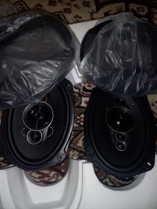 Авто Магнитофон и колонка pioner