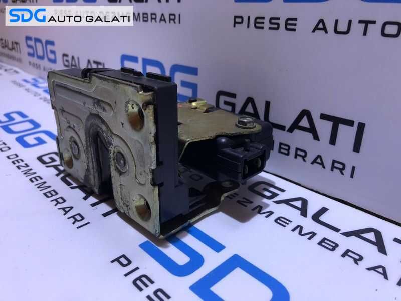 Broasca Incuietoare Usa Portiera Dreapta Fata Pasager Dacia Logan 1 2004 – 2012 [LS1409]