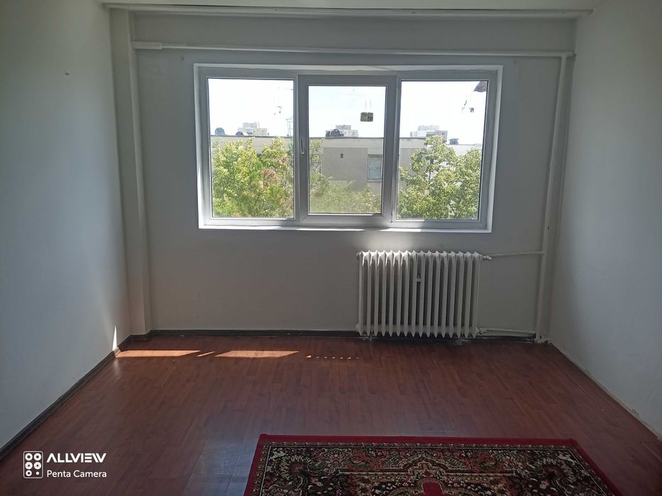 Inchiriez apartament doua camere Ploiesti , zona Vest.