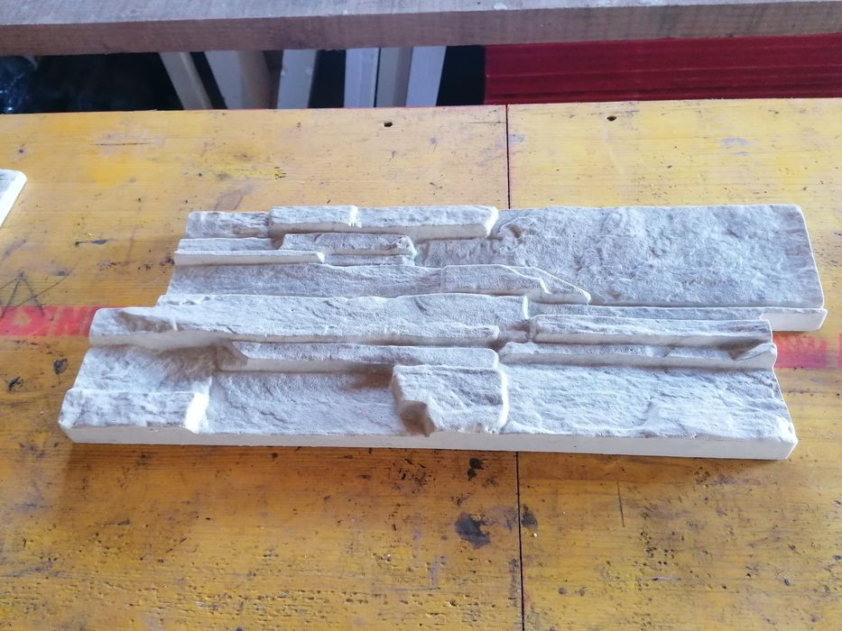 Vând și montez piatra decorativa