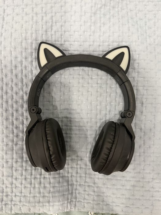 Bluetooth-наушники с кошачьими ушками