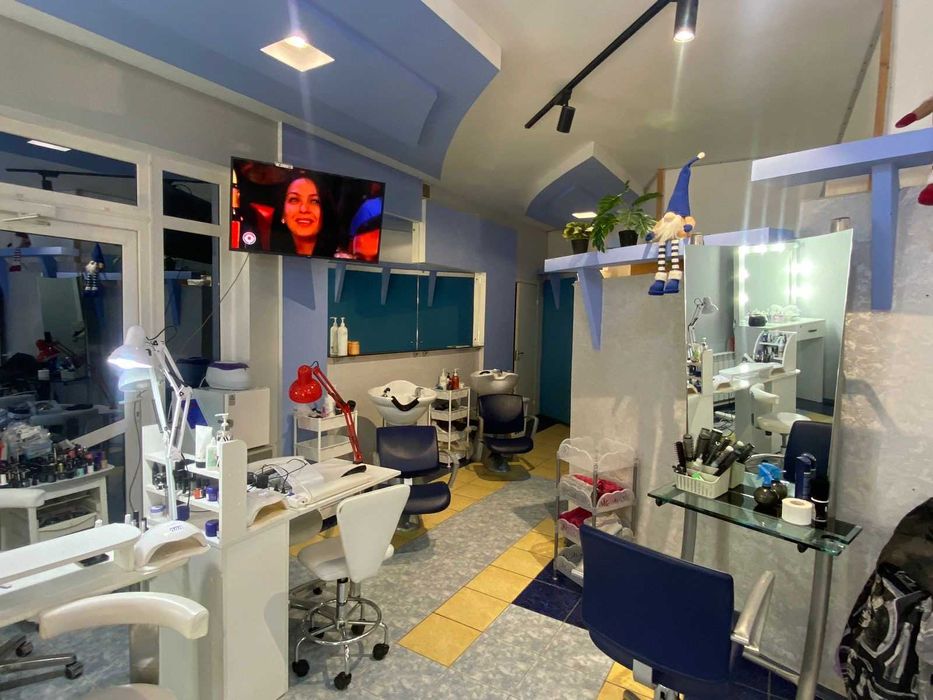 Сдам в аренду салон красоты