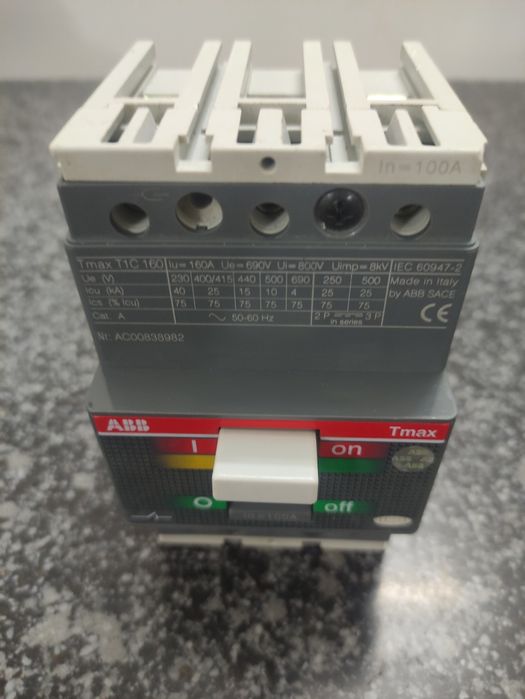 Автоматичен прекъсвач ABB Tmax T1C 100A