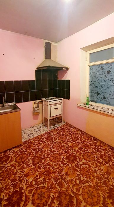 1 хонали ғиштли уй сотилади