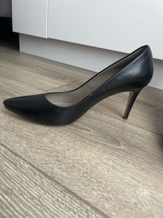 черные туфли продаю