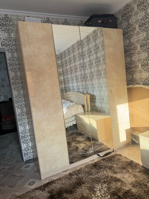 Спальный гарнитур