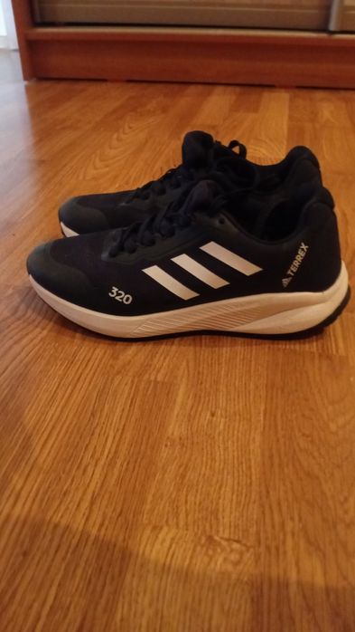 Adidas terrex кроссовки