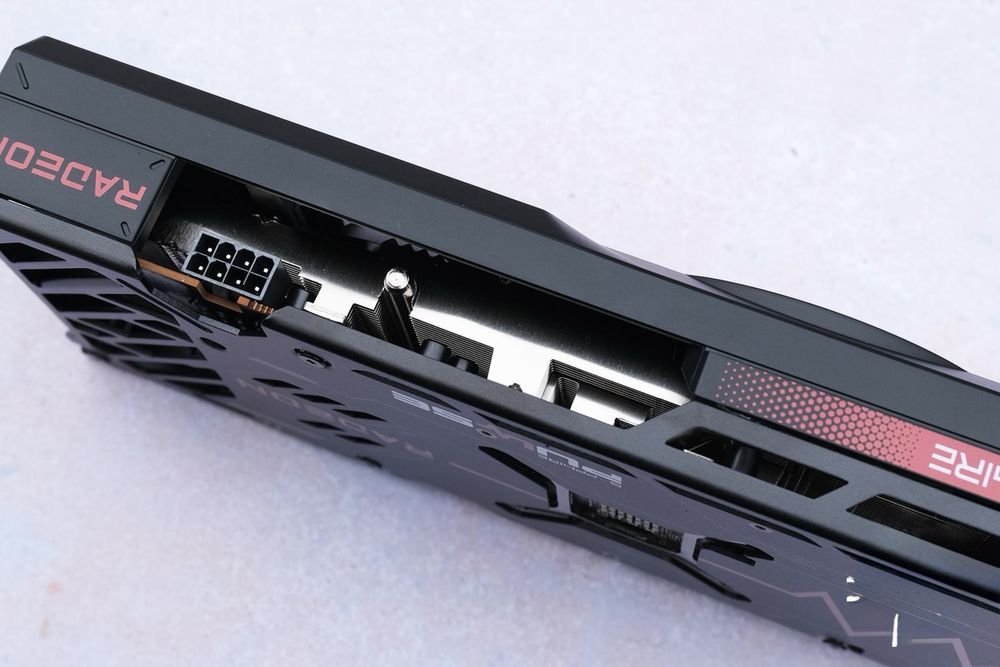 Sapphire Radeon RX 7600 PULSE 8GB GDDR6