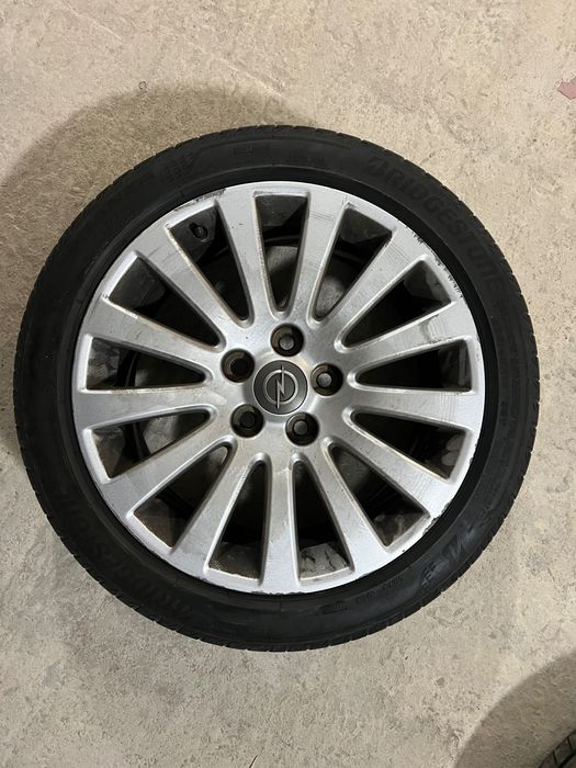 Джанти с гуми 18/5х120