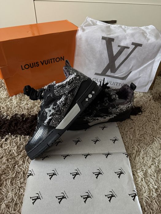 LV skate swarovski