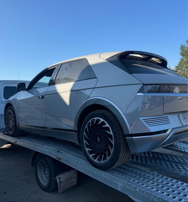Hyundai Ioniq  5