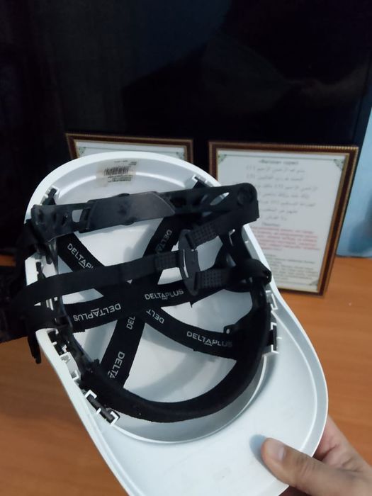 Продам каски стройтелный