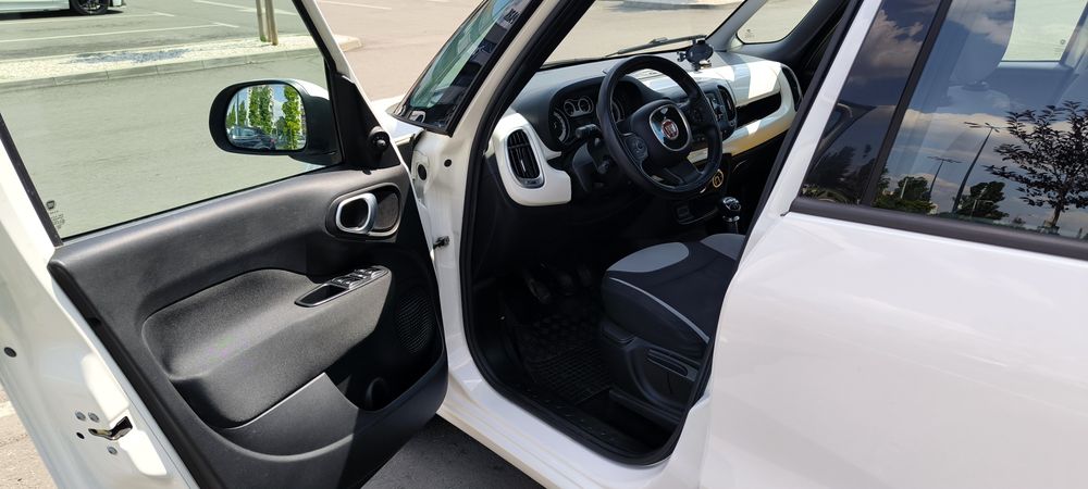 Fiat 500L 1.6 MultiJet 105 к.с. с Камера + Зимни гуми