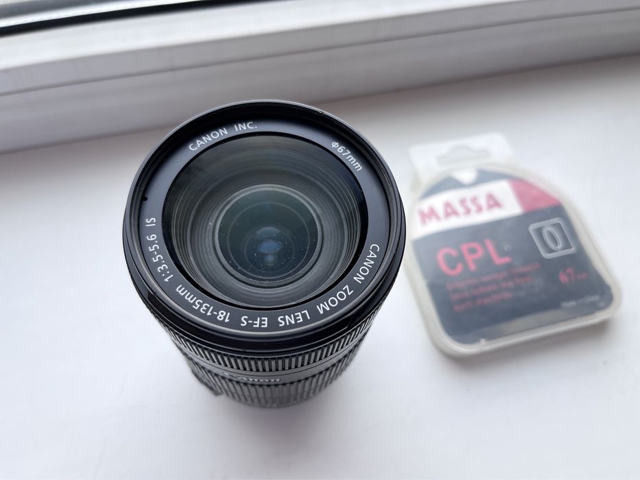 Объектив Canon 18-135mm