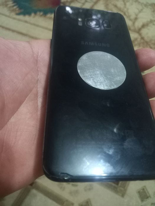 Самсунг s8 в идеальном рабочем состоянии